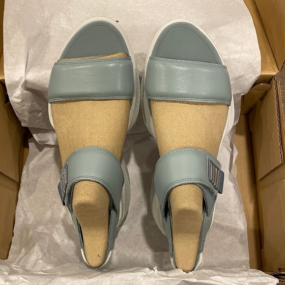 Sorel Crushed Blue Explorer Blitz Stride Sandals Thongs Shoes Flats 9 10 NEW - Picture 3 of 4